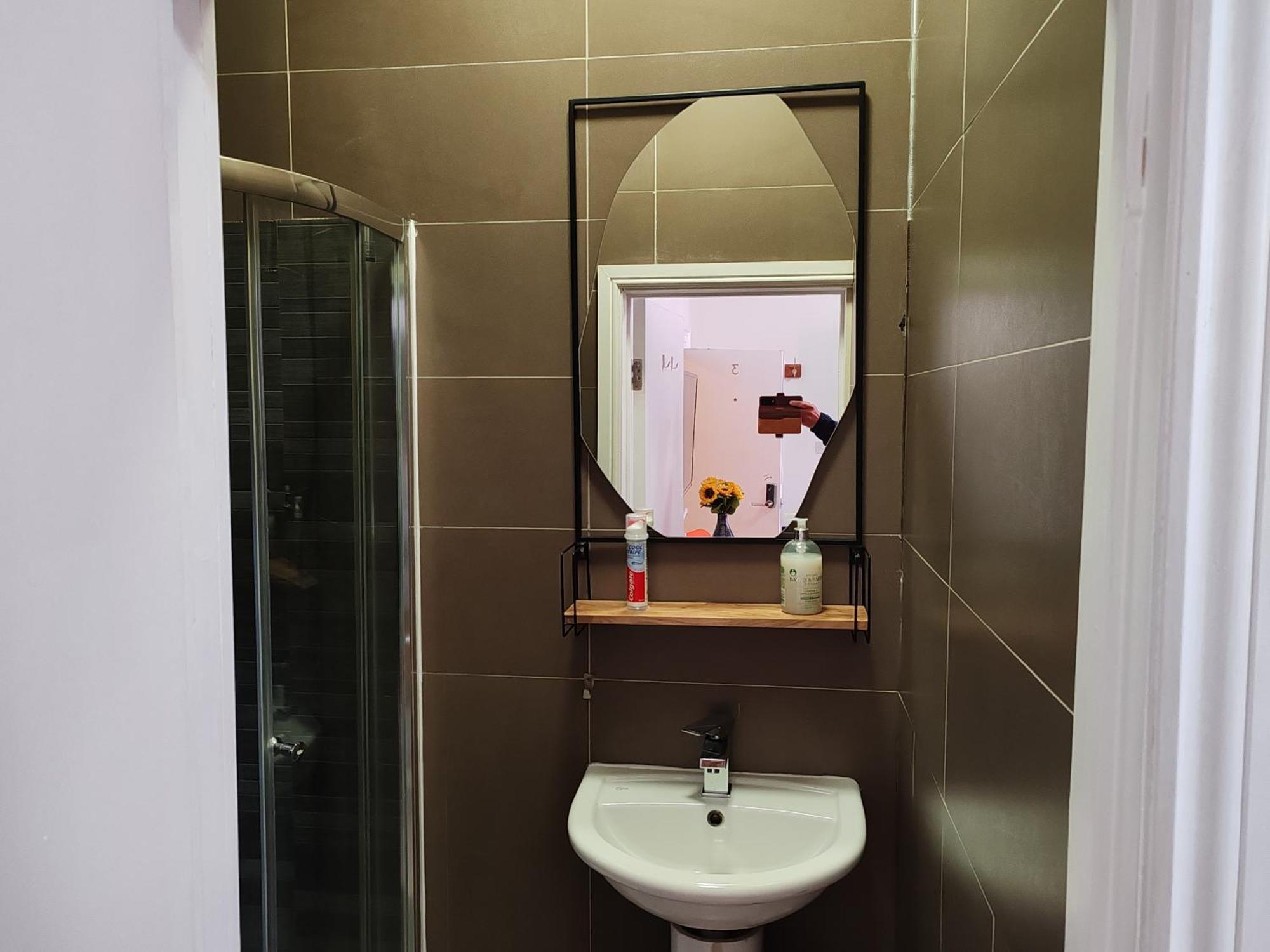 Kilburn High Road Studio Apartments Londra Exterior foto