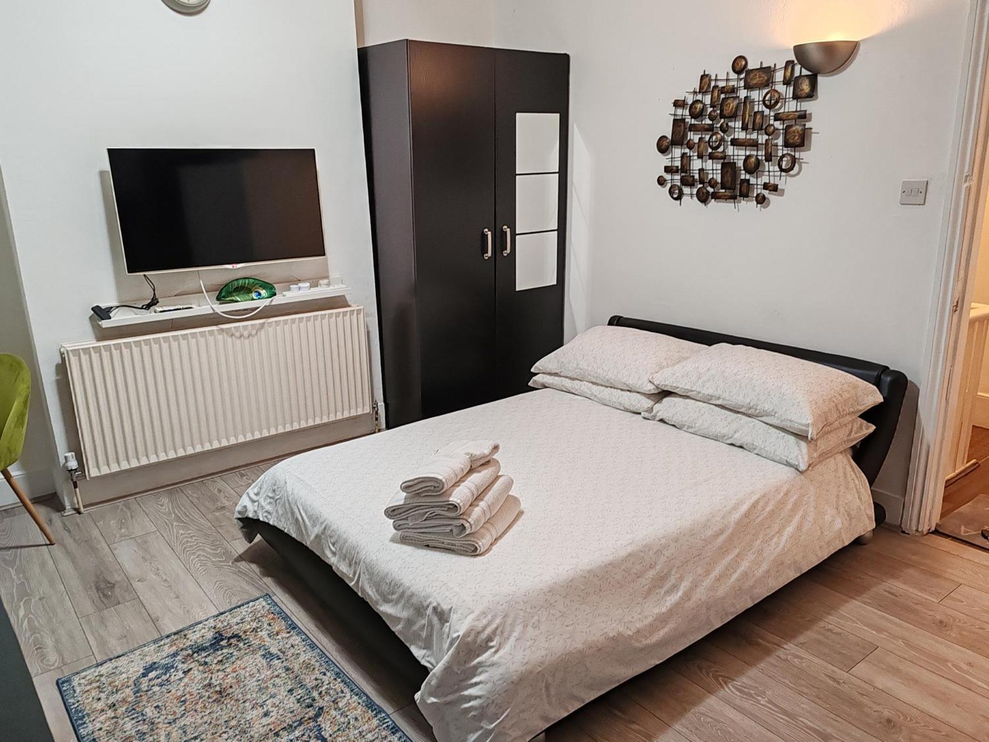 Kilburn High Road Studio Apartments Londra Exterior foto