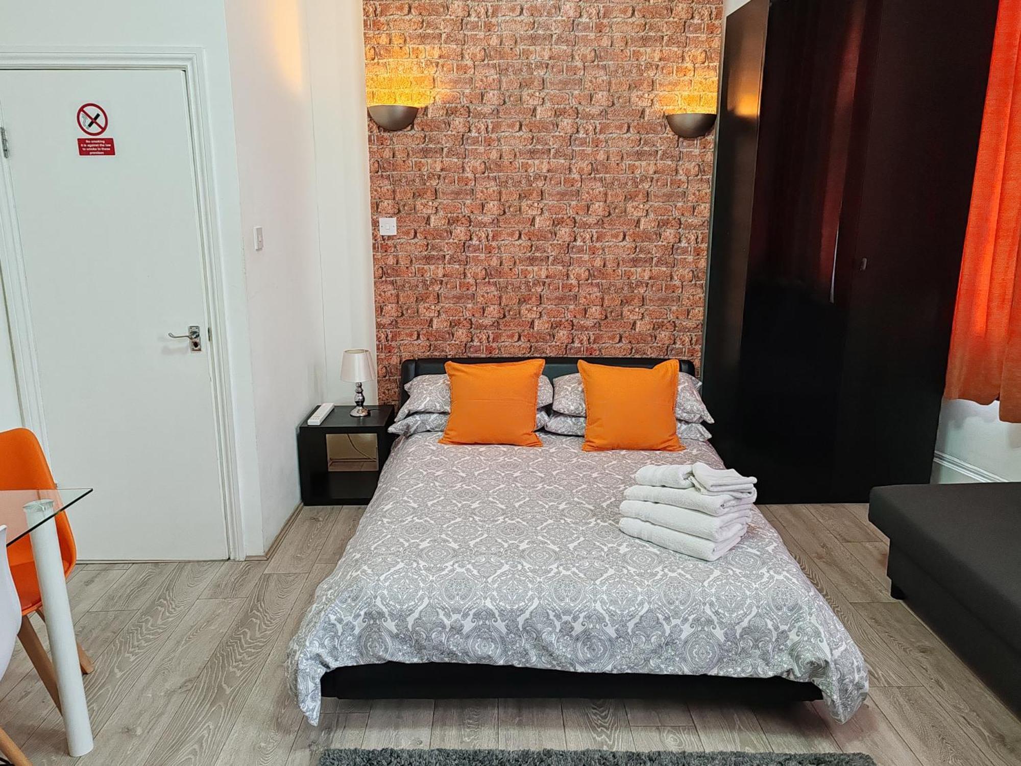 Kilburn High Road Studio Apartments Londra Exterior foto