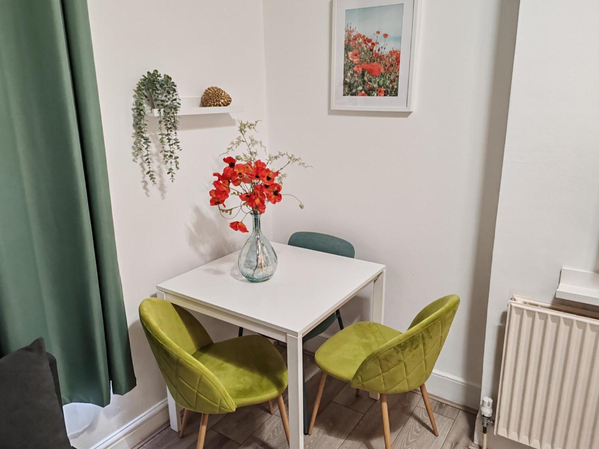 Kilburn High Road Studio Apartments Londra Exterior foto