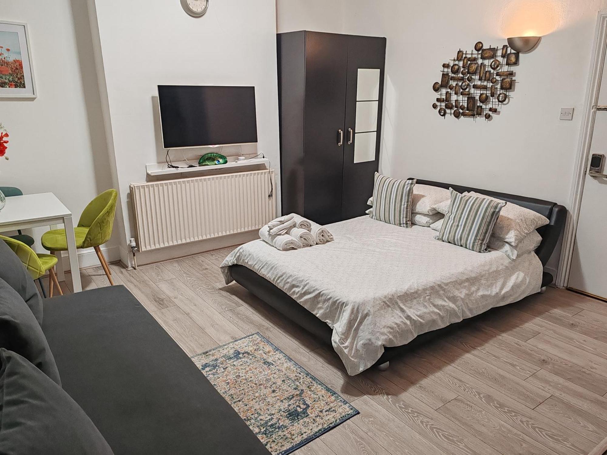 Kilburn High Road Studio Apartments Londra Exterior foto